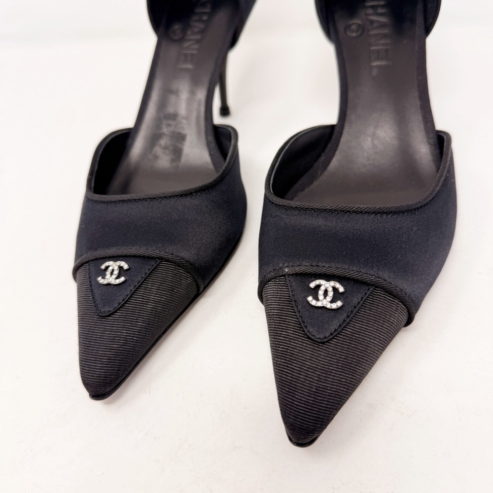 Chanel Black D’Orsay Heels Pointed Toe Kitten Heel Pumps with Silver CC Logo 41 - Picture 5 of 16